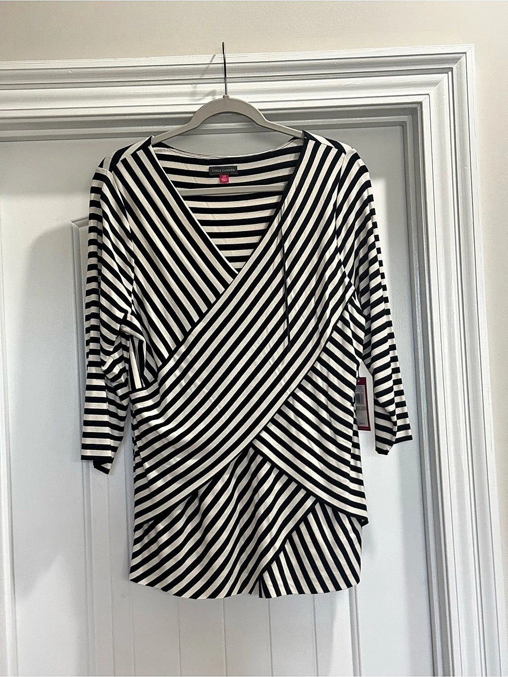 Vince Camuto Graphic Mod Item Wrap Top Striped Tunic Black & White 1X